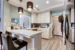 Photo #6: OC23037283 Listing 