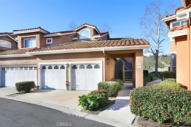 MLS: OC23037404 Condo For Sale