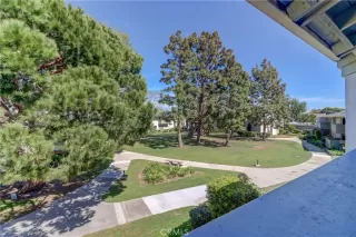 Photo #2: OC23037927 Listing