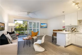 Photo #3: OC23037933 Listing 