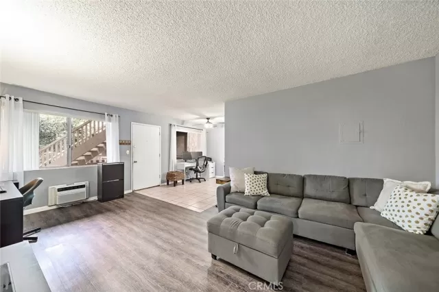 MLS: OC23037946 Condo For Sale