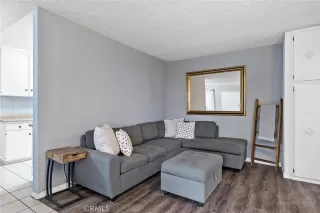 Photo #5: OC23037946 Listing 