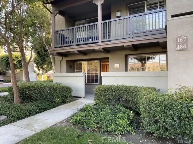 MLS: OC23038166 Condo For Sale