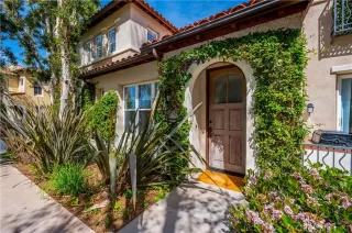 Photo #1: OC23038551 Listing 