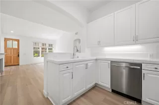 Photo #6: OC23038551 Listing 