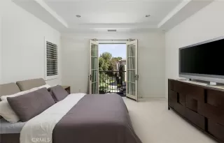 Photo #6: OC23038788 Listing