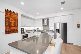 Photo #3: OC23038841 Listing