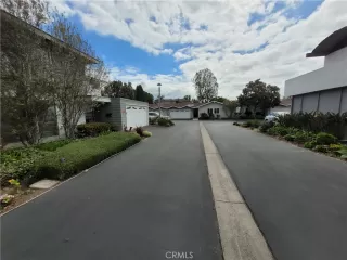 Photo #4: OC23038871 Listing 