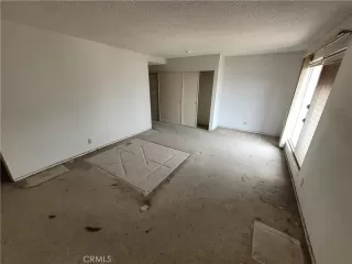 Photo #6: OC23038871 Listing 