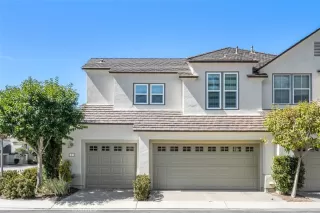 Photo #2: OC23039132 Listing