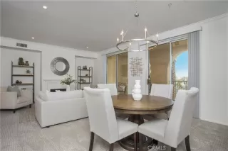 Photo #6: OC23039389 Listing 