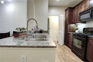 Photo #2: OC23039460 Listing 