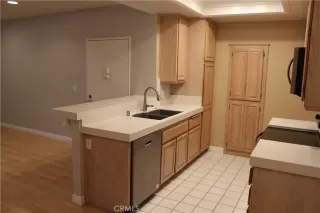 Photo #4: OC23039981 Listing 