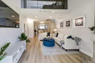 Photo #1: OC23040318 Listing 