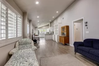 Photo #3: OC23040397 Listing 