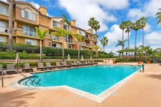 Photo #4: OC23040410 Listing 