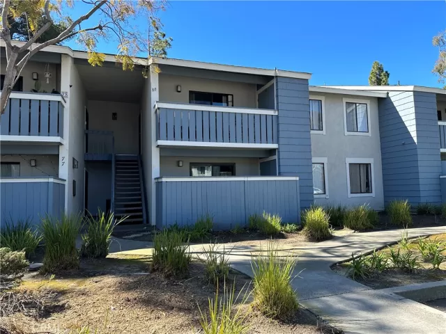 MLS: OC23040454 Condo For Sale