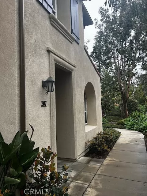 MLS: OC23040540 Condo For Sale