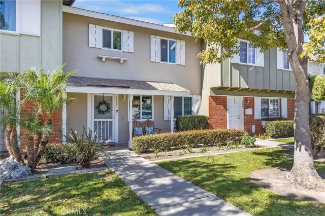 MLS: OC23040777 Condo For Sale