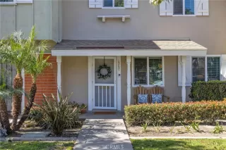 Photo #2: OC23040777 Listing