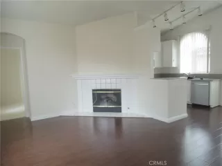 Photo #1: OC23040779 Listing 