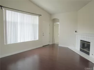 Photo #2: OC23040779 Listing 