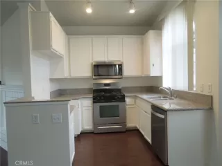 Photo #4: OC23040779 Listing 