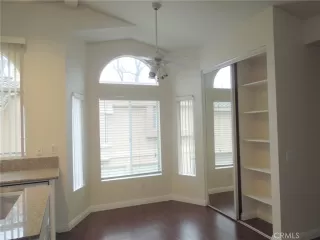 Photo #6: OC23040779 Listing 