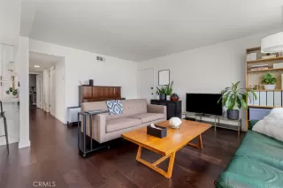 Photo #4: OC23040867 Listing 