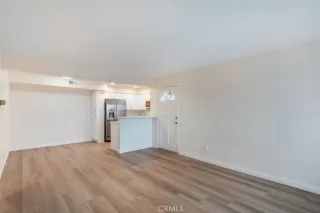 Photo #3: OC23041309 Listing 