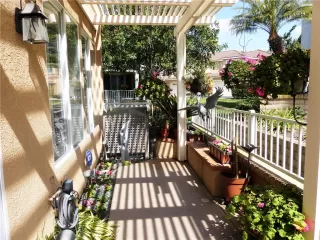 Photo #3: OC23041391 Listing 