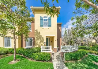 Photo #3: OC23041415 Listing