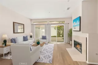 Photo #1: OC23041602 Listing