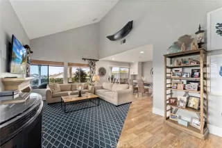 Photo #2: OC23041738 Listing 