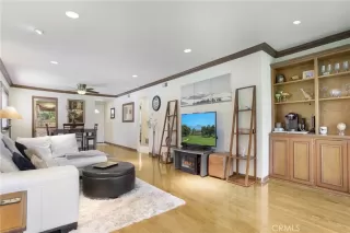 Photo #5: OC23041780 Listing 