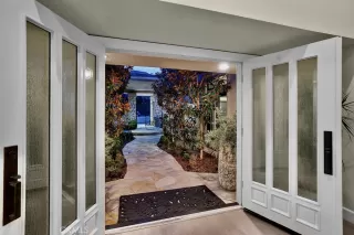 Photo #3: OC23041808 Listing 