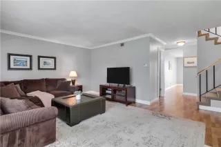 Photo #5: OC23041997 Listing 