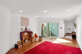 Photo #4: OC23042203 Listing 