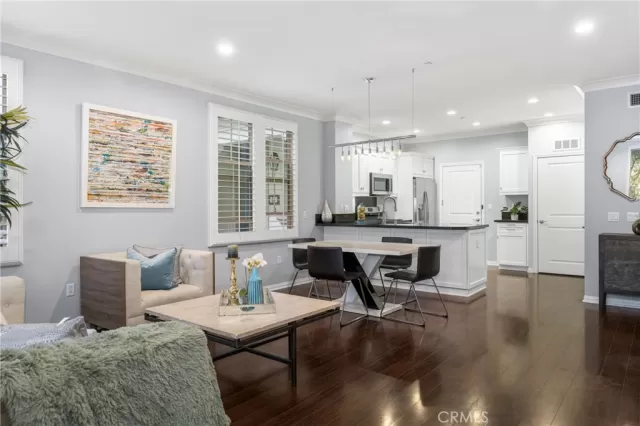 MLS: OC23042281 Condo For Sale