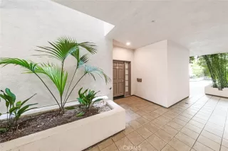 Photo #5: OC23042399 Listing 