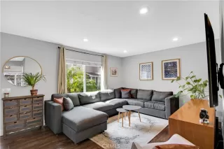 Photo #2: OC23043058 Listing 