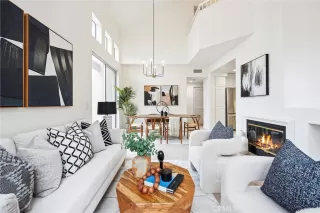 Photo #2: OC23043183 Listing 