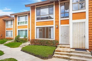 Photo #2: OC23043528 Listing