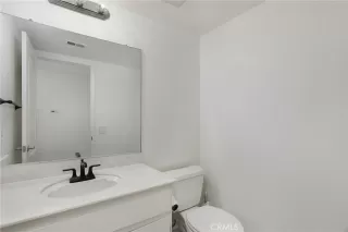 Photo #3: OC23043528 Listing