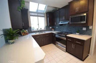 Photo #5: OC23043560 Listing