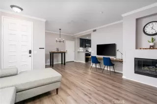 Photo #6: OC23043615 Listing 