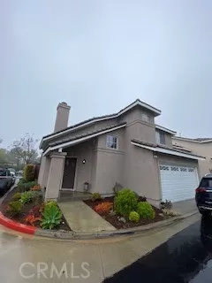 MLS: OC23043722 Condo For Sale