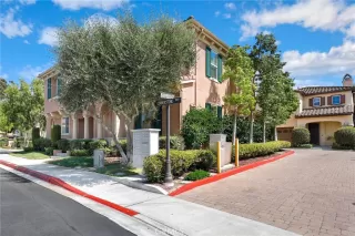 Photo #5: OC23043767 Listing 