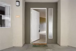 Photo #2: OC23043796 Listing