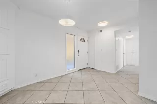 Photo #5: OC23043891 Listing 